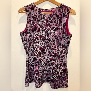 Melanie Lyne Sleeveless keyhole blouse